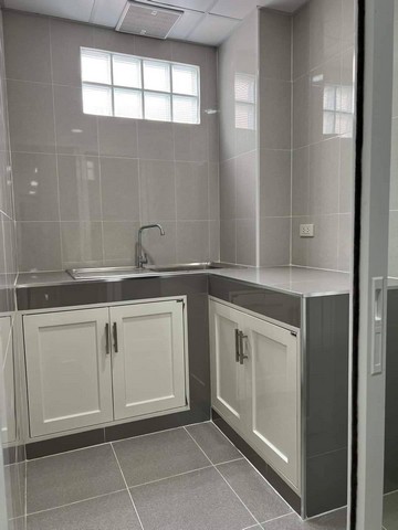 ขายอาคารพาณิชย์ 3.5 ชั้น ทำเลสุขุมวิท45-47 BTSทองหล่อ