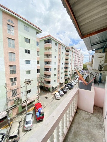 ให้เช่าอาคารพาณิชย์ 4.5 ชั้น ทำเลลาดพร้าว121 หลังตลาดบางกะปิและโลตัส