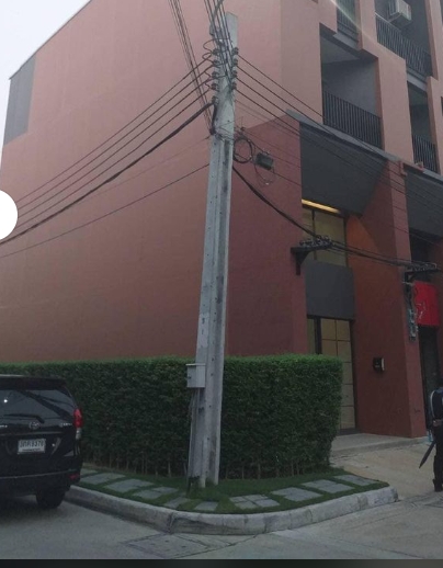 ให้เช่าอาคาร3.5 ชั้น  สิริ อเวนิว เพชรเกษม 81 เหมาะทำธุรกิจ หน้าร้าน สำนักงาน