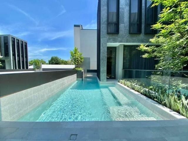 POR3245 ให้เช่า บ้าน หรู สไตล์ Modern Luxury 3 ชั้น บูก้าน พัฒนาการ BuGaan Pattanakarn Luxury ลิฟต์แก้ว พร้อมสระว่ายน้ำส่วนตัว 