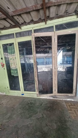 ขายด่วน บ้าน 2 ชั้น 23 ตรว. สุขุมวิท 50 เป็นบ้านไม้และปูน ตรงข้ามคอนโด the best เดินทางสะดวก ใกล้ BTS อ่อนนุช 