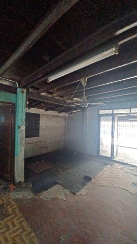 ขายด่วน บ้าน 2 ชั้น 23 ตรว. สุขุมวิท 50 เป็นบ้านไม้และปูน ตรงข้ามคอนโด the best เดินทางสะดวก ใกล้ BTS อ่อนนุช 