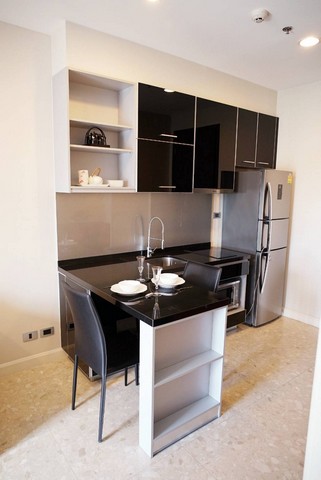 ให้เช่า คอนโด The Crest สุขุมวิท 34 ใกล้ห้าง Emporium Emquatier 35 ตร.ม ชั้น 16 ติดรถไฟฟ้า BTS ทองหล่อ