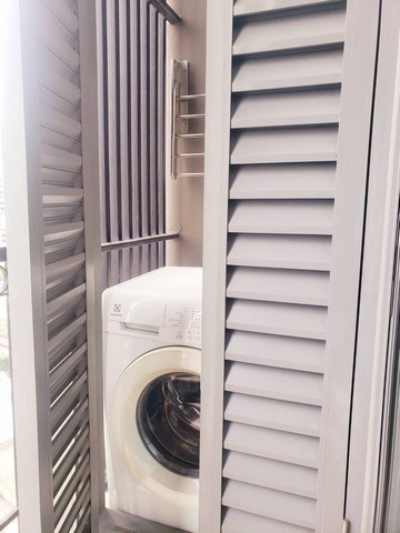 ให้เช่า คอนโด The Crest สุขุมวิท 34 ใกล้ห้าง Emporium Emquatier 35 ตร.ม ชั้น 16 ติดรถไฟฟ้า BTS ทองหล่อ