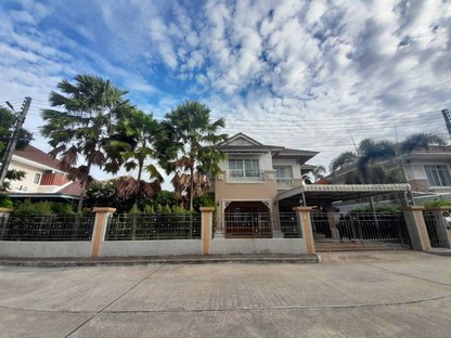 บ้านเดี่ยวสองชั้น ตกแต่งหรู จัดสวนร่มรื่น พื้นที่110ตร.ว เฟอร์ฯ และการต่อเติมครบ100% พร้อมเข้าอยู่