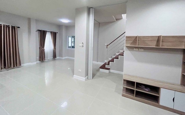 ให้เช่าบ้านเดี่ยวโครงการเพอร์เฟคเพลส  Sukumvit 77 หลังโรบินสันลาดกระบัง และ Paseo