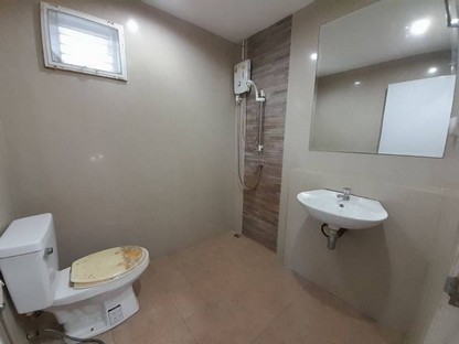 ทาวน์เฮาส์ 2ชั้น พร้อมเข้าอยู่ เฟอร์ฯครบทุกฟังก์ชั่นการใช้งาน ทำเลดี เข้าออกถนนเส้นหลักศรีราชาได้สะดวก