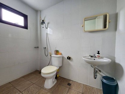 อาคารพาณิชย์ 4ชั้น ทำเลใกล้สุขุมวิท สภาพใหม่ 99.99% ราคาเท่าทุน ต่อเติมออฟฟิศ และห้องนอน พร้อมสำหรับธุรกิจขนาดย่อม ห่างสุขุมวิทเพียง 300ม.