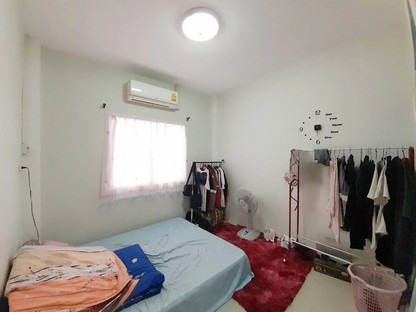 ทาวน์เฮาส์พร้อมเข้าอยู่ 1 ชั้น หมู่บ้านคันทรีวิลเลจ พิกัดหนองพังพวย ตำแหน่งเดินทางสะดวก  ใกล้เครือสหพัฒน์-แหลมฉบัง-บางละมุง