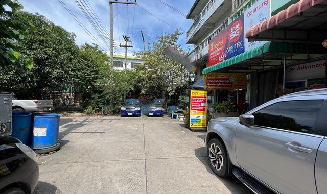 ขายอาคารพาณิชย์  อำเภอเมืองสมุทรสาคร  สมุทรสาคร (PKK04-05865)