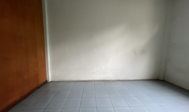 ขายอาคารพาณิชย์  อำเภอเมืองสมุทรสาคร  สมุทรสาคร (PKK04-05072)