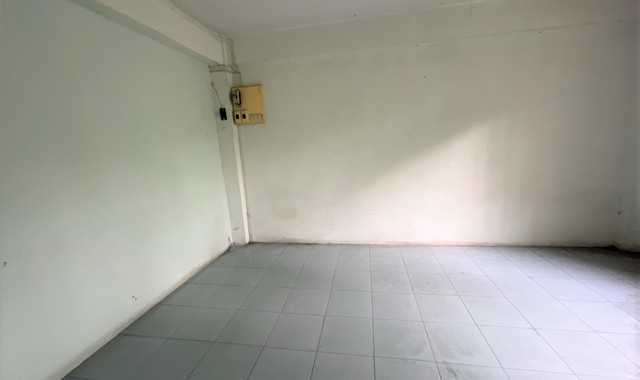 ขายอาคารพาณิชย์  อำเภอเมืองสมุทรสาคร  สมุทรสาคร (PKK04-05072)