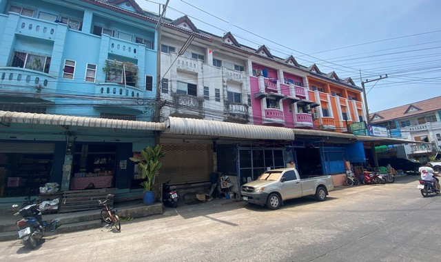 ขายอาคารพาณิชย์  หมู่บ้านเบญจวัลย์  สมุทรสาคร (PKK04-05029)