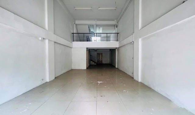 ขายอาคารพาณิชย์ หมู่บ้านทิวลิป สแควร์ สมุทรสาคร (PKK04-06110)