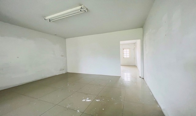 ขายอาคารพาณิชย์ หมู่บ้านทิวลิป สแควร์ สมุทรสาคร (PKK04-06110)