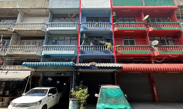 ขายอาคารพาณิชย์   หมู่บ้านศรีเพชร 2 สมุทรสาคร (PKK04-04545)