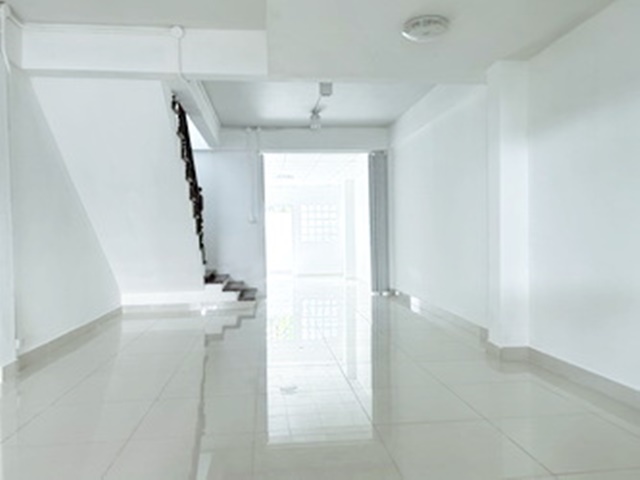 เซ็นทรัลอิสต์วิลล์ 21ตรว. ใกล้MRT ลาดพร้าว 85 บ้านเช่า ทาวน์เฮ้าส์ 2 ชั้น รีโนเวทใหม่ 2นอน 2น้ำ 3แอร์ 1จอดรถ