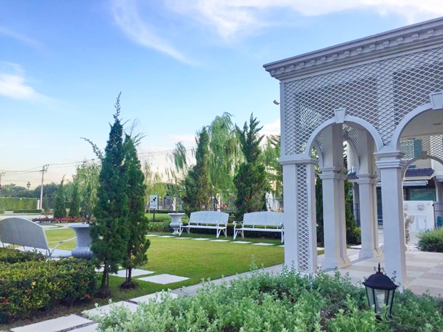 ใกล้เมกาอินดี้ ทาวน์โฮมเฟอร์หรู 2 ชั้น พร้อมอยู่ รร.ราชวินิตบางแก้ว 19 ตรว. 2นอน 3น้ำ 3จอดรถ 3แอร์ บางนา กม7 