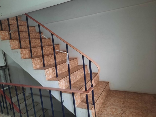 ขายด่วนๆ ตึกอาคารพาณิชย์ 2 ชั้นครึ่ง ตำบลท่าพี่เลี้ยง อำเภอเมืองจ.สุพรรณบุรีจังหวัดสุพรรณบุรี