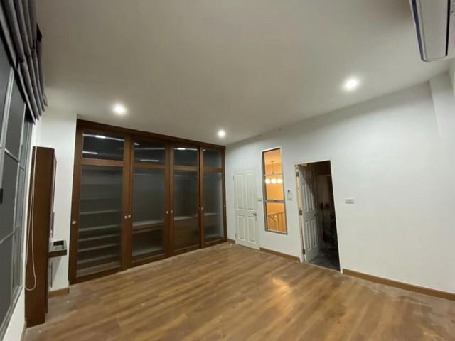  ให้เช่าทาวน์โฮม 3 ชั้น บ้านกลางเมือง ลาดพร้าว-โยธินพัฒนา