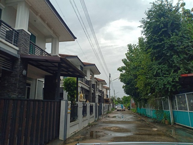 ขายด่วนที่ดินสวย 300 ตารางวา ในเทศบาลนครเมือง จ.พิษณุโลก   ZK198  