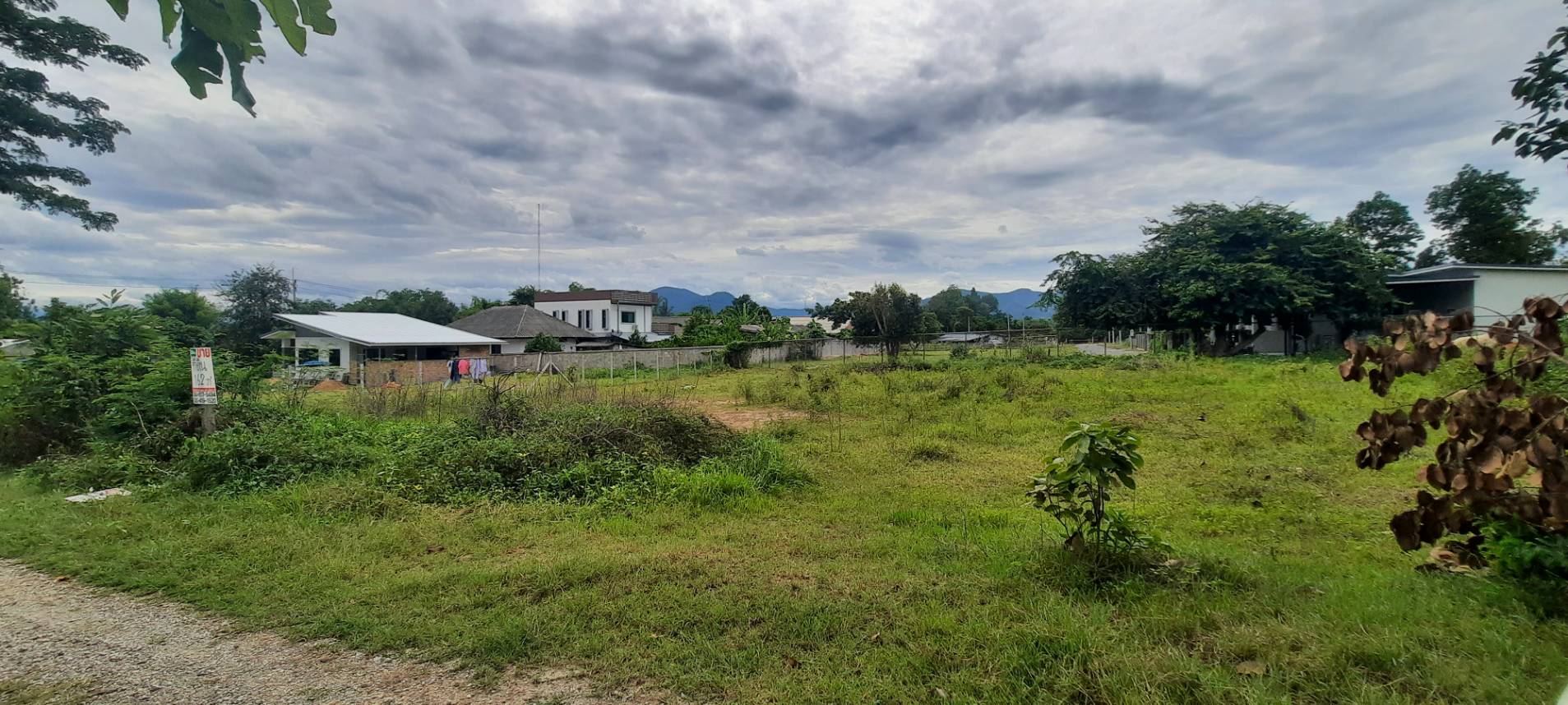 ที่ดิน - 162 sq.wa  600000 บ.   น่าอยู่มาก เชียงใหม่   