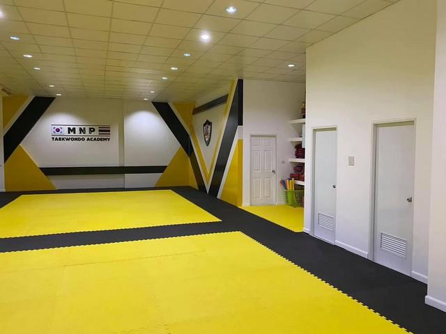 ขายโฮมออฟฟิศ 4 ชั้นแปลงมุม สไตล์ โมเดิร์น 635 ตรม. แจ้งวัฒนะ ตรงข้ามเมืองทองธานี หลังไทวัสดุ ติดทางด่วนศรีรัช ใกล้สถานีรถไฟฟ้าสีชมพู