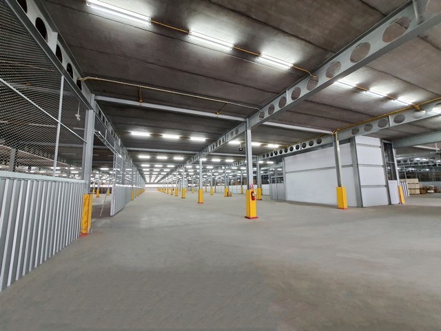 ให้เช่าโกดัง  ใกล้นิคมอุตสาหกรรม 304 ศรีมหาโพธิ  พร้อมออฟฟิศในตัว ปราจีนบุรี