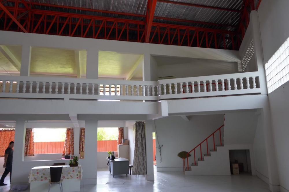 ให้เช่าโกดังห้องเก็บของพร้อมสำนักงานออฟฟิศ 480 ตารางเมตร   ติดถนนเพชรเกษม อำเภอเมืองนครปฐม จังหวัดนครปฐม