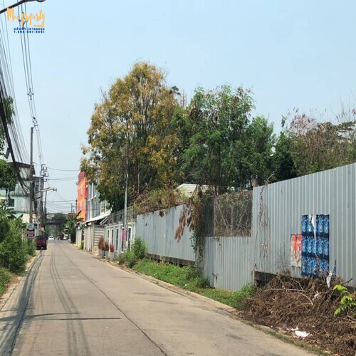 ขายที่ดินเพชรเกษม 48 แยก 22  -เนื้อที่ 3 ไร่ 2 งาน 19 วา -หน้าที่ดินกว้างติดถนน 78 เมตร ลึก 72 เมตร 