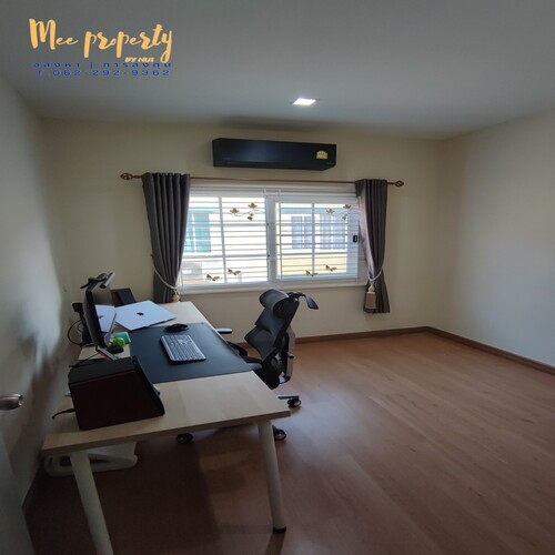 ขายทาวน์โฮม 2 ชั้น ขนาด 19.2 ตร.ว. บ้านหันหน้าทางทิศเหนือ หมู่บ้านโกลเด้นทาวน์ 3