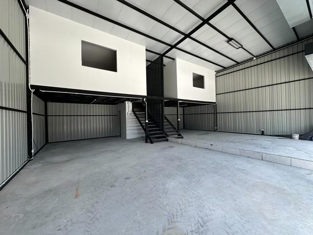 ให้เช่าโกดัง พร้อมออฟฟิศ  ย่านสุขุมวิท 81 อ่อนนุช 10 ใกล้ BTS อ่อนนุช