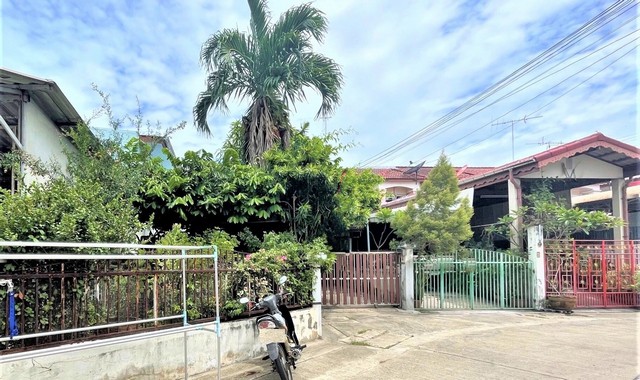 ขายทาวน์เฮ้าส์  อำเภอเมืองสมุทรสาคร สมุทรสาคร (PKK03-05541)