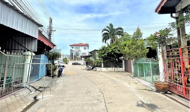 ขายทาวน์เฮ้าส์  อำเภอเมืองสมุทรสาคร สมุทรสาคร (PKK03-05541)