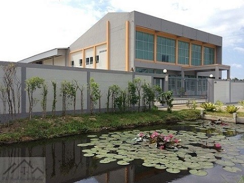 ขายโรงงานสำเร็จรูปพร้อมสำนักงานสร้างใหม่ เนื้อที่ 3 ไร่ บางนา กม. 23 ติดโครงข่ายระบบโลจิสติกส์สุวรรณภูมิ รับน้ำหนักได้ถึ 30 ตัน 