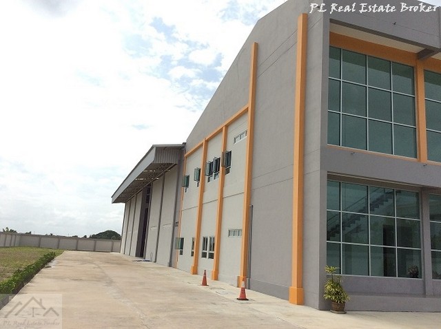 ขายโรงงานสำเร็จรูปพร้อมสำนักงานสร้างใหม่ เนื้อที่ 3 ไร่ บางนา กม. 23 ติดโครงข่ายระบบโลจิสติกส์สุวรรณภูมิ รับน้ำหนักได้ถึ 30 ตัน 