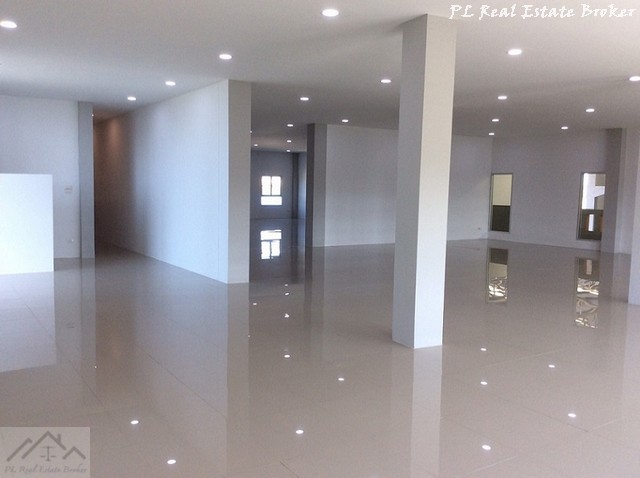 ขายโรงงานสำเร็จรูปพร้อมสำนักงานสร้างใหม่ เนื้อที่ 3 ไร่ บางนา กม. 23 ติดโครงข่ายระบบโลจิสติกส์สุวรรณภูมิ รับน้ำหนักได้ถึ 30 ตัน 