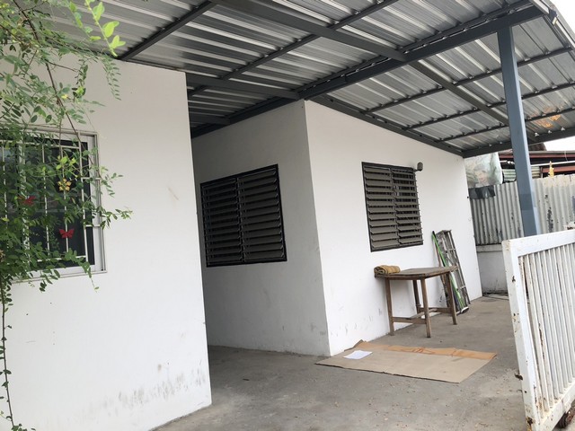 หอพัก ห้องเช่า พร้อมขายหรือให้เช่าราคากันเอง 60 วา  9ห้องชั้นเดียว  พร้อมให้เช่าอยู่ เจริญมาก  ห้อง หอพักอยู่แถว ม.รังสิต อ.เมือง ปทุม 2.8ลบ. 60วา 