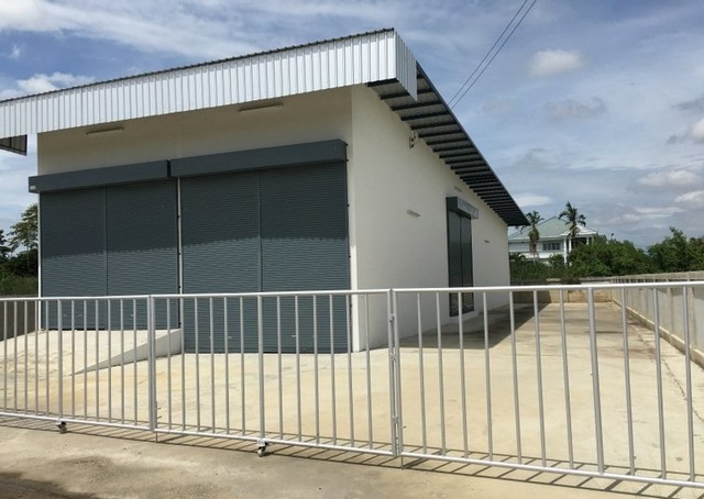 โกดังให้เช่าเก็บสินค้า ขนาด 250 ตร.ม.   พร้อม Office และ 3 ห้องน้ำ ย่านถ.กาญจนาภิเษก - บรมราชนนี - 305 - เพรชเกษม - ทางด่วนศีรรัตร(จัตุจักร)