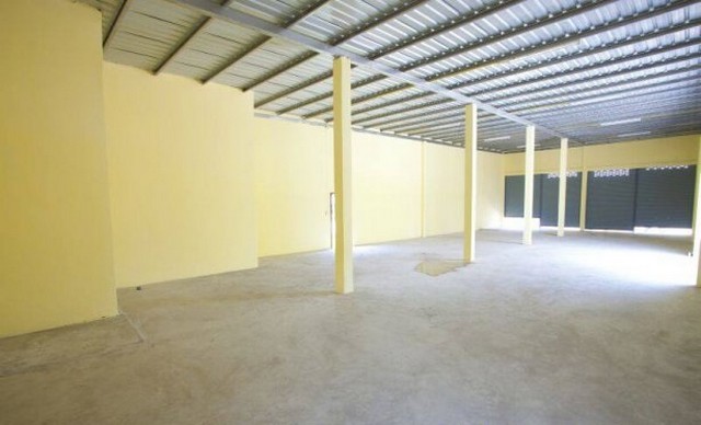 โกดังให้เช่าเก็บสินค้า ขนาด 250 ตร.ม.   พร้อม Office และ 3 ห้องน้ำ ย่านถ.กาญจนาภิเษก - บรมราชนนี - 305 - เพรชเกษม - ทางด่วนศีรรัตร(จัตุจักร)