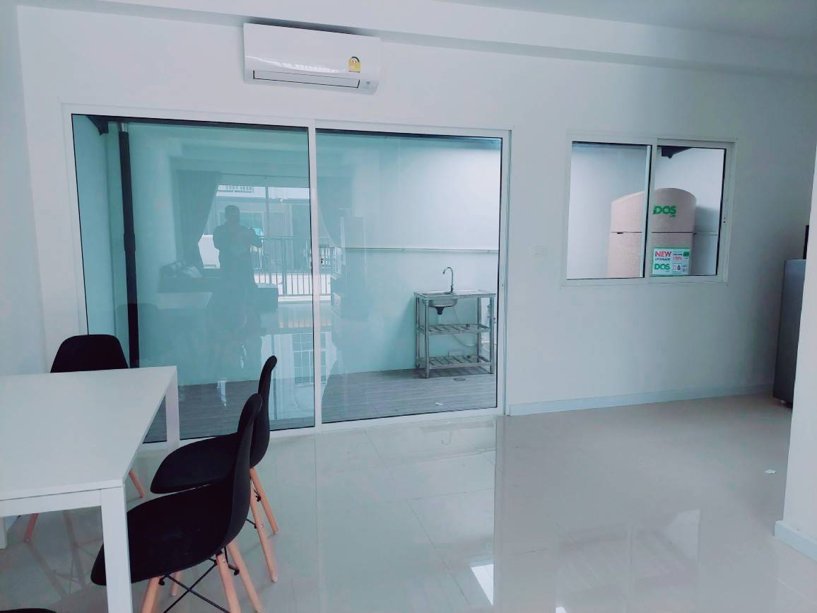 BH1150 ให้เช่าทาวน์โฮม2ชั้น 3ห้องนอน 2ห้องน้ำ ชีวาโฮม รังสิต - ปทุม เฟสติดสวน