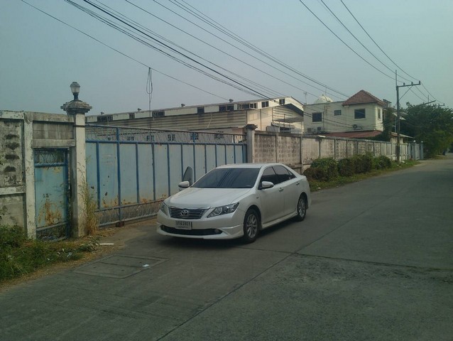 ขาย  ที่ดินพุทธมณฑลสาย4  เข้าซอยนิดเดียว  3 ไร่กว่า   ถมแล้ว  ราคา. 22000 ต่อวา 