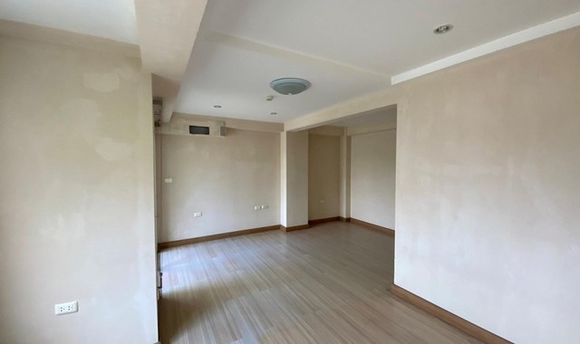 ขายคอนโด  เอลิชา คอนโดมิเนียม สมุทรปราการ (PKK05-01934)