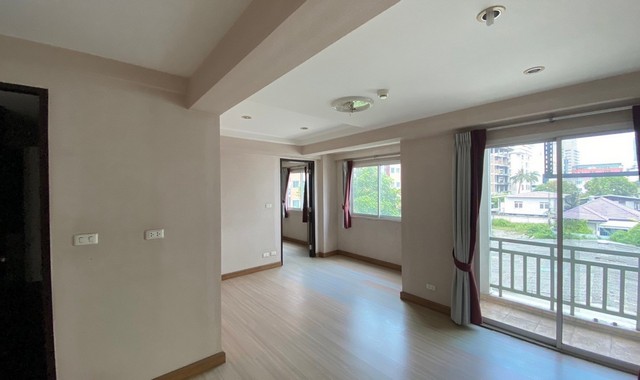 ขายคอนโด  เอลิชา คอนโดมิเนียม สมุทรปราการ (PKK05-01934)