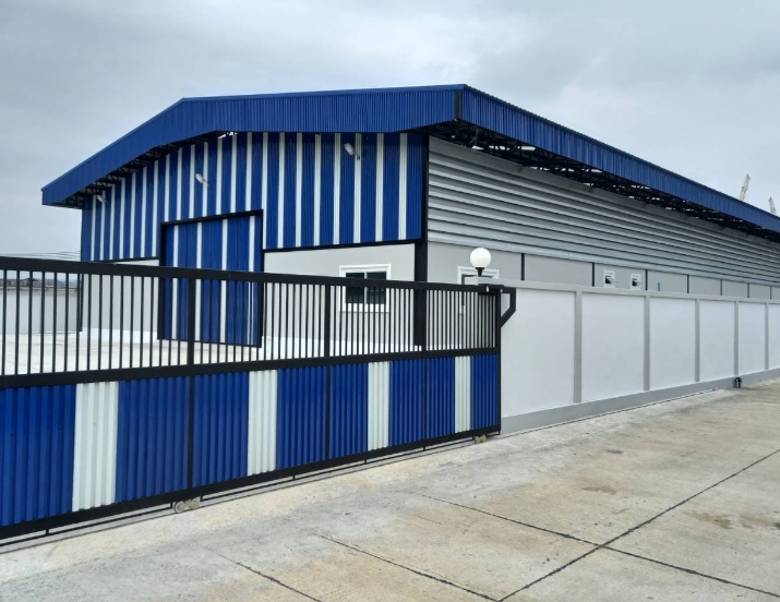 ให้เช่าและขายโกดัง  ลำลูกกาคลอง 5 รังสิต เนื้อที่ 600 ตาราวา ใกล้ทางด่วนมอเตอร์เวย์