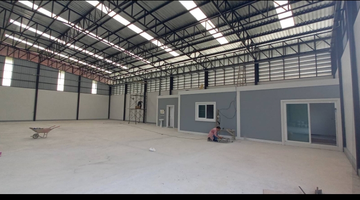 ให้เช่าและขายโกดัง  ลำลูกกาคลอง 5 รังสิต เนื้อที่ 600 ตาราวา ใกล้ทางด่วนมอเตอร์เวย์