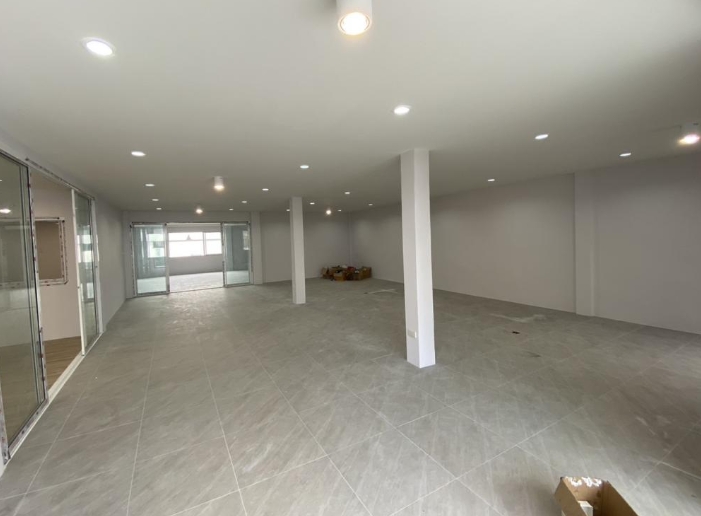 ให้เช่า โฮมออฟฟิศ 4ชั้น ซอย อ่อนนุช 70 ประเวศ ใกล้บีทีเอส  ศรีนุช ศรีนครินทร์/ซีคอน  พื้นที่ใช้สอย 900 ตารางเมตร