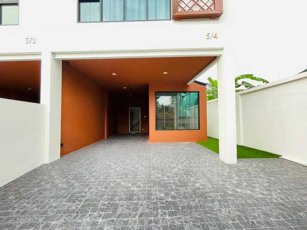 ขายโฮมออฟฟิศสร้างใหม่  3.5ชั้น ไฟฟ้า 3 เฟส รองรับ EV Charger ซอยนาคนิวาส 37 (ลาดพร้าว71) กรุงเทพฯ