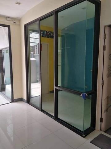 ให้เช่าด่วน ทาวน์โฮม 3 ชั้น โครงการ Block Office เหมาะทำ Home Office
