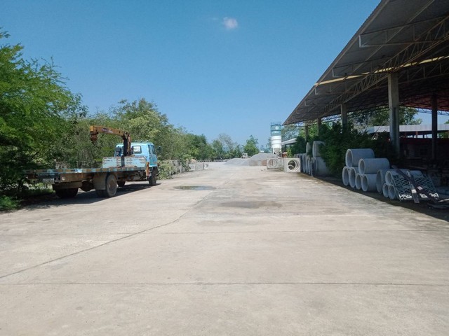 ขายที่ดิน 10 ไร่ 1 งาน พร้อมขายกิจการแพลนปูน ติดถนนสายเอเซียพหลโยธิน ต.หัวดง อ.เมือง จ.นครสวรรค์   ZK185 